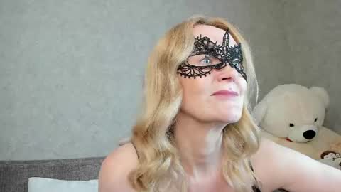 Snapshot of best__angelica chatting on 06.14.26 best__angelica online show from 06.14.26