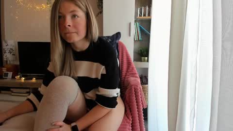 Vicky   online show from 01.20.25