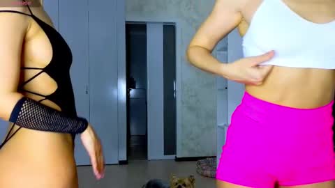 Snapshot of bestgirls2021 chatting on 02.10.25 Hellen and Natali online show from 02.10.25