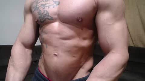 Snapshot of bestmuscle chatting on 07.14.26 bestmuscle online show from 07.14.26