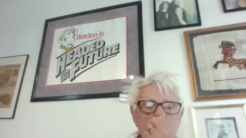 Snapshot of bestshot1951 chatting on 05.26.26 bestshot1951 online show from 05.26.26