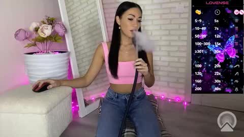Snapshot of bestteya chatting on 10.17.25 Teya online show from 10.17.25