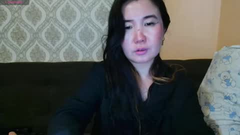 Snapshot of bet_lu chatting on 12.13.24 Bet Lu online show from 12.13.24