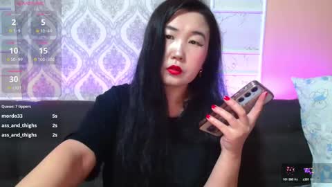 Snapshot of bet_lu chatting on 02.28.25 Bet Lu online show from 02.28.25