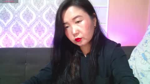 Snapshot of bet_lu chatting on 03.04.25 Bet Lu online show from 03.04.25