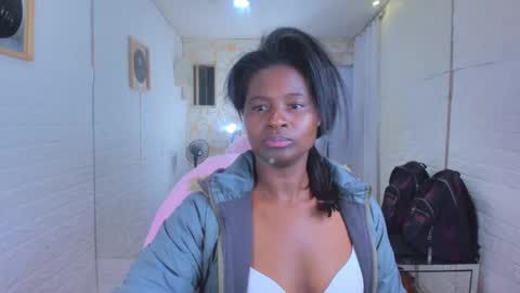 Snapshot of betany_grey chatting on 02.13.26 Betaby grey online show from 02.13.26