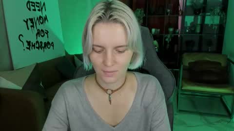 Snapshot of bethanycloud chatting on 09.30.25 Bethany online show from 09.30.25