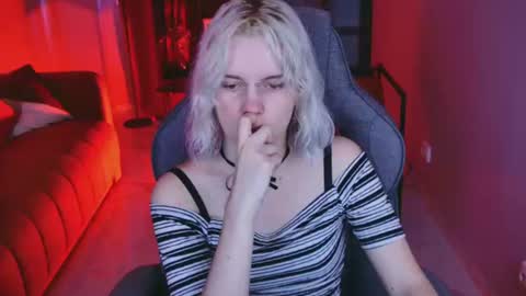 Snapshot of bethanycloud chatting on 06.16.26 Bethany online show from 06.16.26