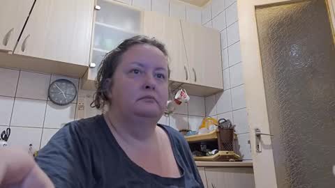 Snapshot of bethnorth chatting on 09.21.25 bethnorth online show from 09.21.25