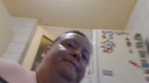 Snapshot of bethnorth chatting on 10.04.25 bethnorth online show from 10.04.25