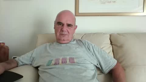 Snapshot of betta1 chatting on 09.15.25 betta1 online show from 09.15.25