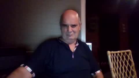 Snapshot of betta1 chatting on 10.18.25 betta1 online show from 10.18.25