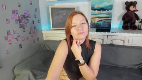 Snapshot of betty_baker1 chatting on 09.11.25 Betty online show from 09.11.25