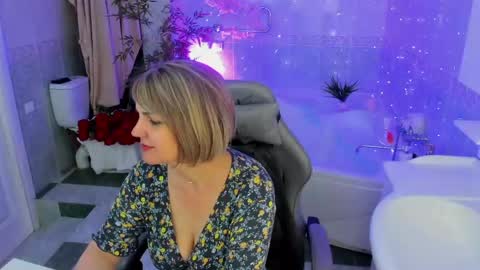 Snapshot of bettygibsonn chatting on 04.16.26 Betty online show from 04.16.26
