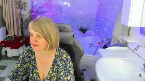 Snapshot of bettygibsonn chatting on 05.07.26 Betty online show from 05.07.26