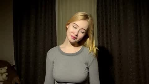 Snapshot of bettymorante chatting on 02.20.26 Hinata online show from 02.20.26