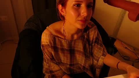 Snapshot of bettyrouse chatting on 07.05.26 Betty online show from 07.05.26