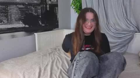 Snapshot of bettywatkins chatting on 11.29.25 bettywatkins online show from 11.29.25