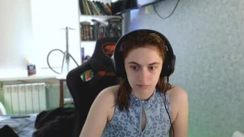 beverly_yay online show from 06.08.26