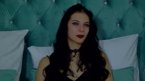 Snapshot of beverlyyork chatting on 02.13.25 Beverly online show from 02.13.25