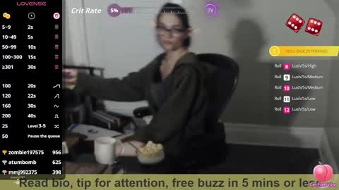 Snapshot of bex_black chatting on 11.08.25 Bex Black online show from 11.08.25