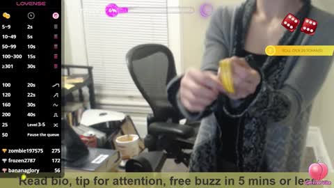 Snapshot of bex_black chatting on 11.14.25 Bex Black online show from 11.14.25