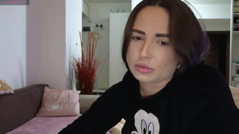   BeyonceDoll       Twitter DollBeyonce    online show from 03.05.26