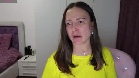   BeyonceDoll       Twitter DollBeyonce    online show from 03.06.26