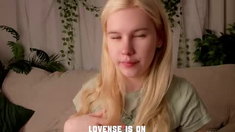 Eliz online show from 11.20.25