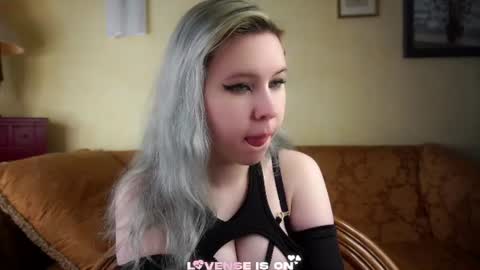 Snapshot of bezuya chatting on 07.12.26 Eliz online show from 07.12.26