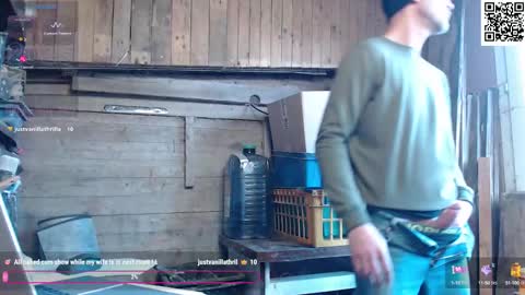 My name is David and if you like public exhibitions you wont be disappointed with me LoL - My favorite vibes is 44  online show from 02.14.25