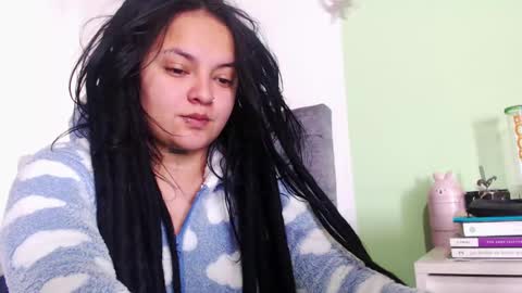 Snapshot of biabia_1 chatting on 12.25.24 BiaBia online show from 12.25.24