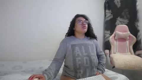 Bianca Tuesday to Sunday from 2am to 6am UTC-5 online show from 10.29.25