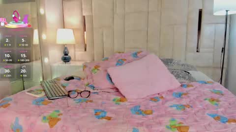 Snapshot of bianca_milff chatting on 10.02.25  .. Bianca  .. online show from 10.02.25