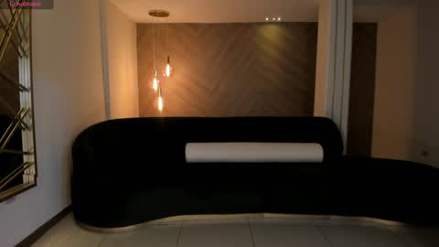 Bianca Pierce online show from 02.08.25