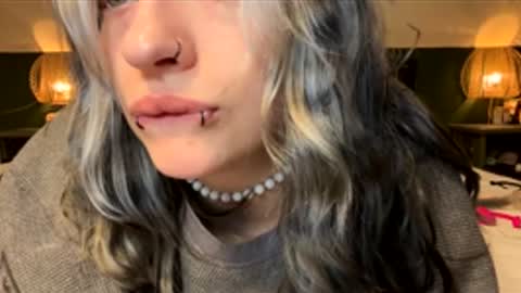 Ellie  online show from 04.08.26