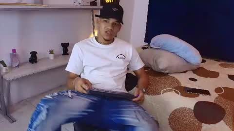 Snapshot of bick_jhonn chatting on 06.22.26 Bick Khonn online show from 06.22.26