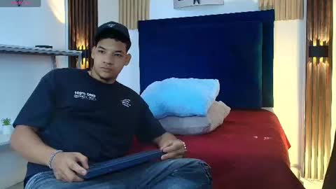 Snapshot of bick_jhonn chatting on 06.27.26 Bick Khonn online show from 06.27.26