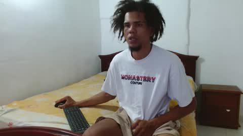Snapshot of big_boy_lee chatting on 09.09.25 Camilo online show from 09.09.25