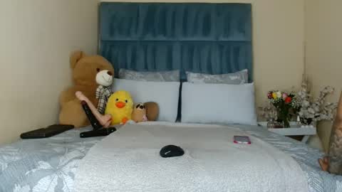 Snapshot of big_melons2001 chatting on 10.31.25 big_melons2001 online show from 10.31.25