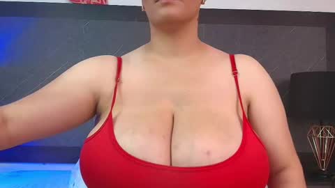 Snapshot of big_tits_in_your_face chatting on 02.19.25 Tell me Sophia  online show from 02.19.25