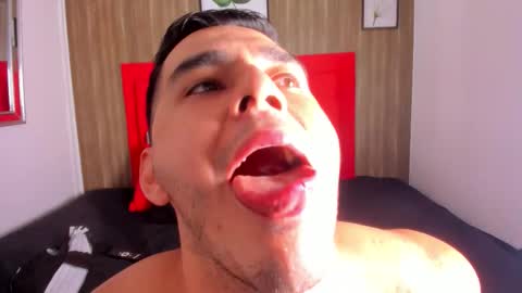 Tylerr online show from 10.15.25