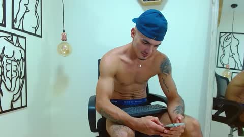 Big valentinHunk online show from 12.05.25