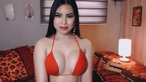 Snapshot of bigassslutdoll chatting on 02.12.26 Mia online show from 02.12.26