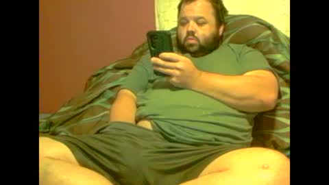 Snapshot of bigbear3287 chatting on 09.29.25 Liam online show from 09.29.25