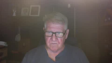 Snapshot of bigbeerdrinker1 chatting on 11.01.25 bigbeerdrinker online show from 11.01.25