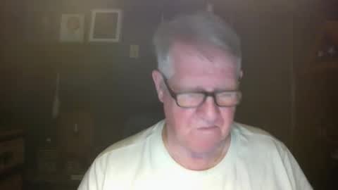 Snapshot of bigbeerdrinker1 chatting on 01.10.26 bigbeerdrinker online show from 01.10.26