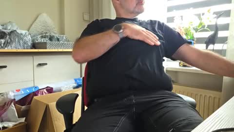 bigbibear88 online show from 11.13.25