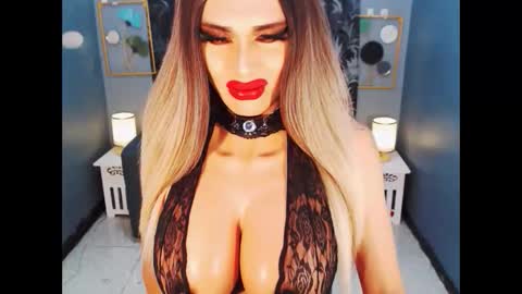 Loraine Cruz online show from 05.10.26