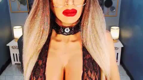 Snapshot of bigbomblhoraine chatting on 06.24.26 Loraine Cruz online show from 06.24.26